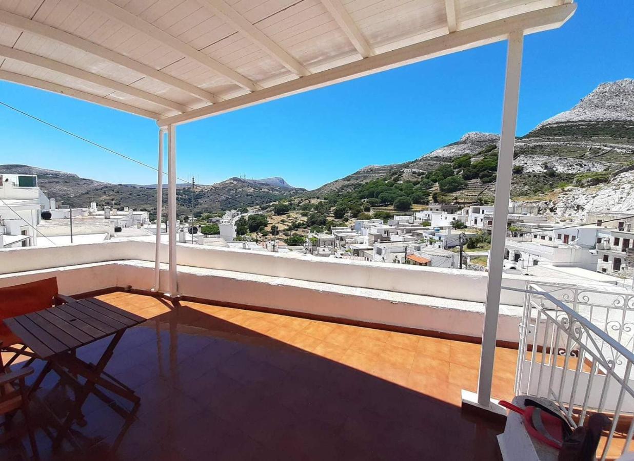 ApérathosBella Vista Montagnaアパートメント エクステリア 写真